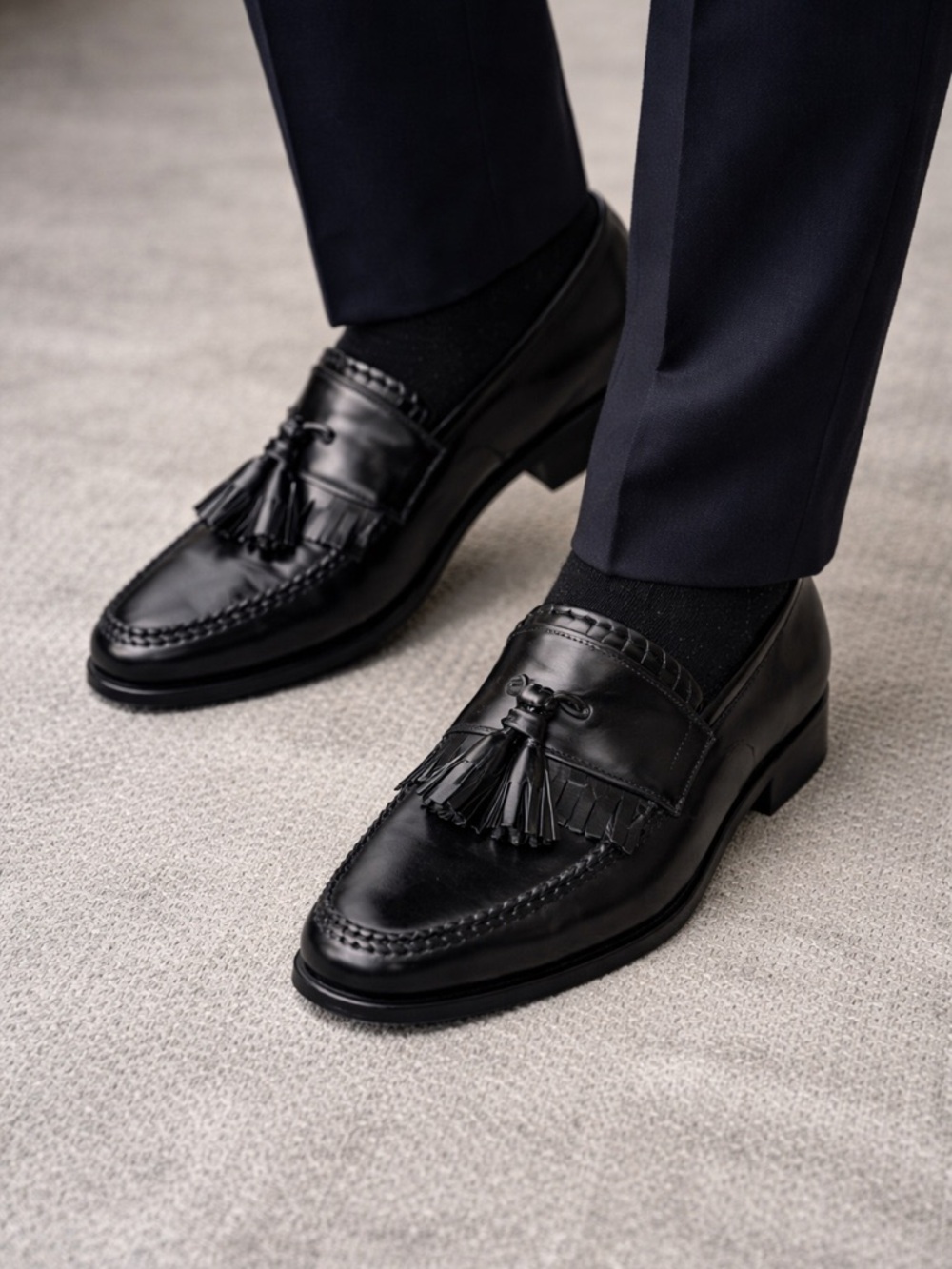 Johnston & Murphy Italian Leather Tassel Loafers Black 7 NWOT